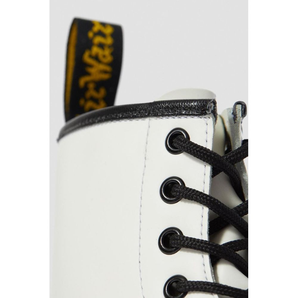 Bottes Dr. Martens blanches en cuir à lacets