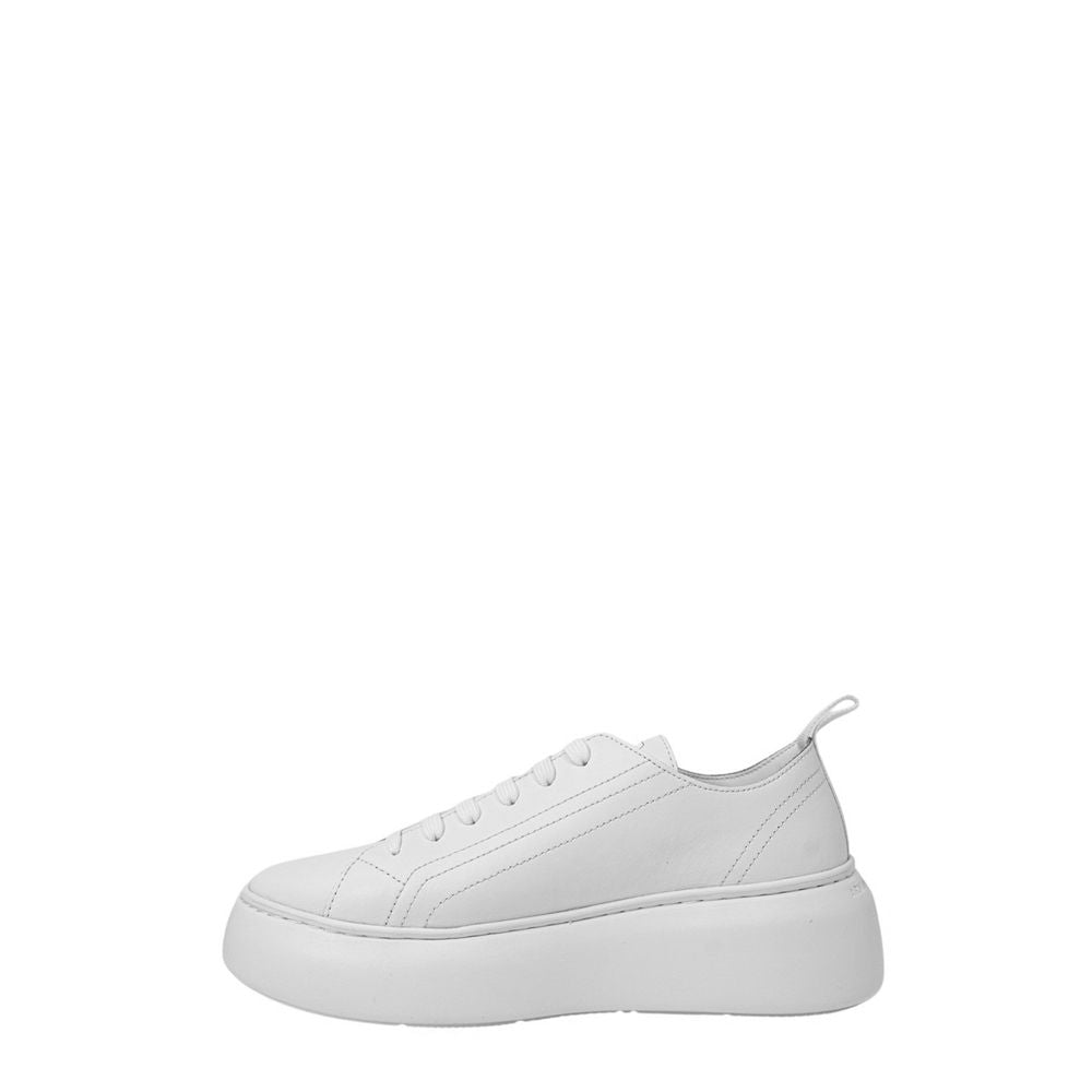 Baskets à plateforme en cuir blanc Armani Exchange